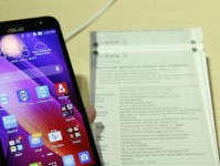华硕手机Zenfone2（逆天配置引领智能手机时代，华硕Zenfone2成为用户心中的首选之一）