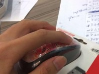 微软电脑鼠标的使用教程（快速掌握微软电脑鼠标的操作技巧）