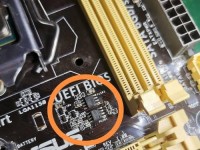 华硕B85M性能与使用体验综述（深入解析华硕B85M主板的性能指标、功能特点及用户评价）