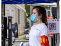 手机在高温下的隐患与保护（高温对手机的影响及防范措施）
