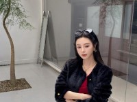 黑红搭配（热情洋溢，魅力四溢的黑红搭配）