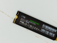 512固态硬盘的性能怎么样？有哪些优势和特点？