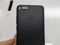 小米5X显示屏的卓越表现（清晰细腻画面逼真）