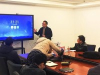 2017年电商发展如何？（以2017年为背景，探讨电商行业的发展趋势和关键因素）