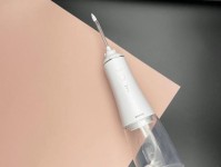 负离子牙刷的性口腔护理效果（科学创新，负离子牙刷给你带来健康笑容）