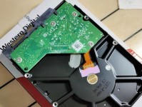 以320GB硬盘为主题的存储技术革新（小巧强大的320GB硬盘解决方案）