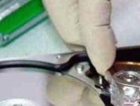 如何开盘修复数据？（实用技巧和方法帮你恢复丢失的数据）