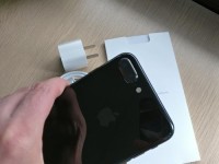 苹果7亮黑色的惊艳与魅力（探索苹果7亮黑色的外观设计、性能表现与用户体验）