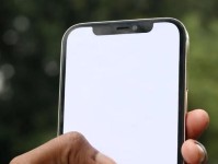 解决iPhone屏幕失灵的问题（有效应对iPhone屏幕失灵的实用方法）